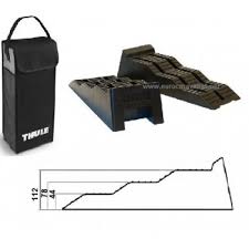 THULE CALZOS NIVELADORES+FUNDA                                               